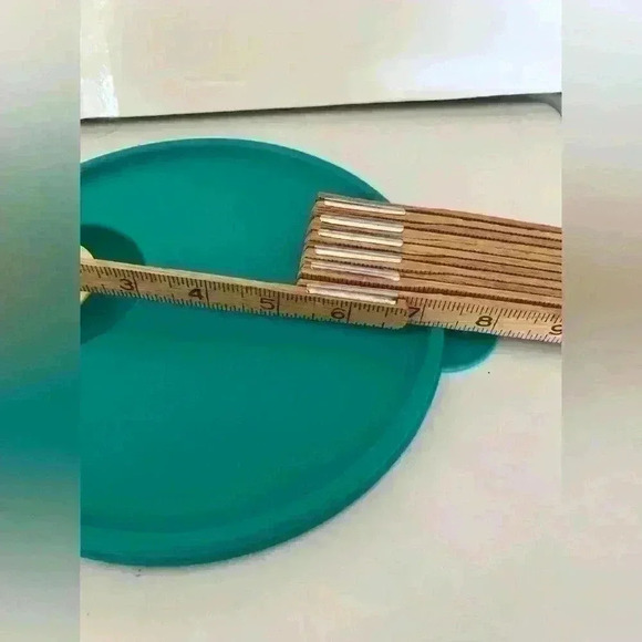 VTG TUPPERWARE ROCK N SERVE REPLACEMENT LID - Picture 3 of 3